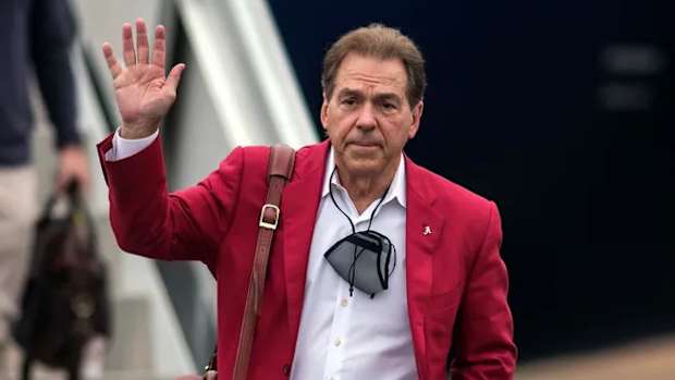 Nick Saban waving